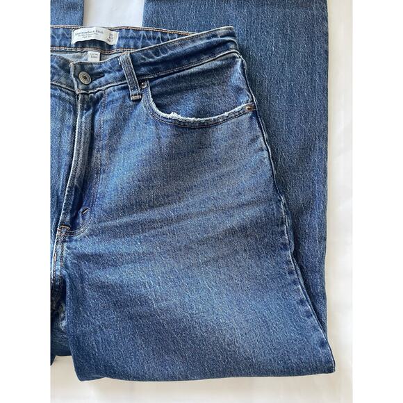 Abercrombie & Fitch The 90's Relaxed High Rise Jeans Curve Love Sz 30L 30 - Picture 2 of 6